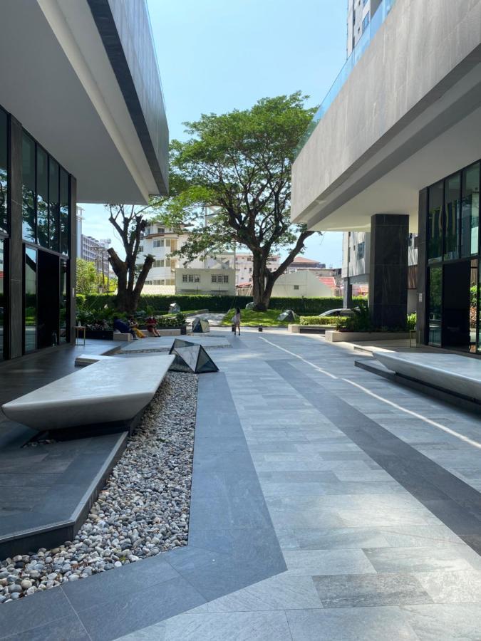Apartmán The Base In Pattaya Exteriér fotografie