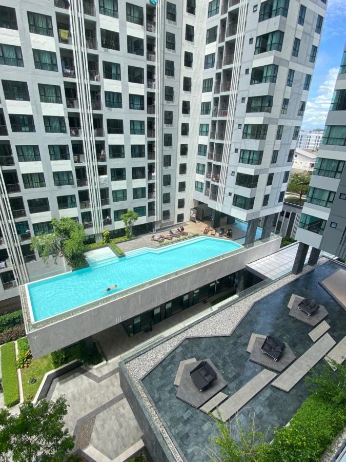 Apartmán The Base In Pattaya Exteriér fotografie